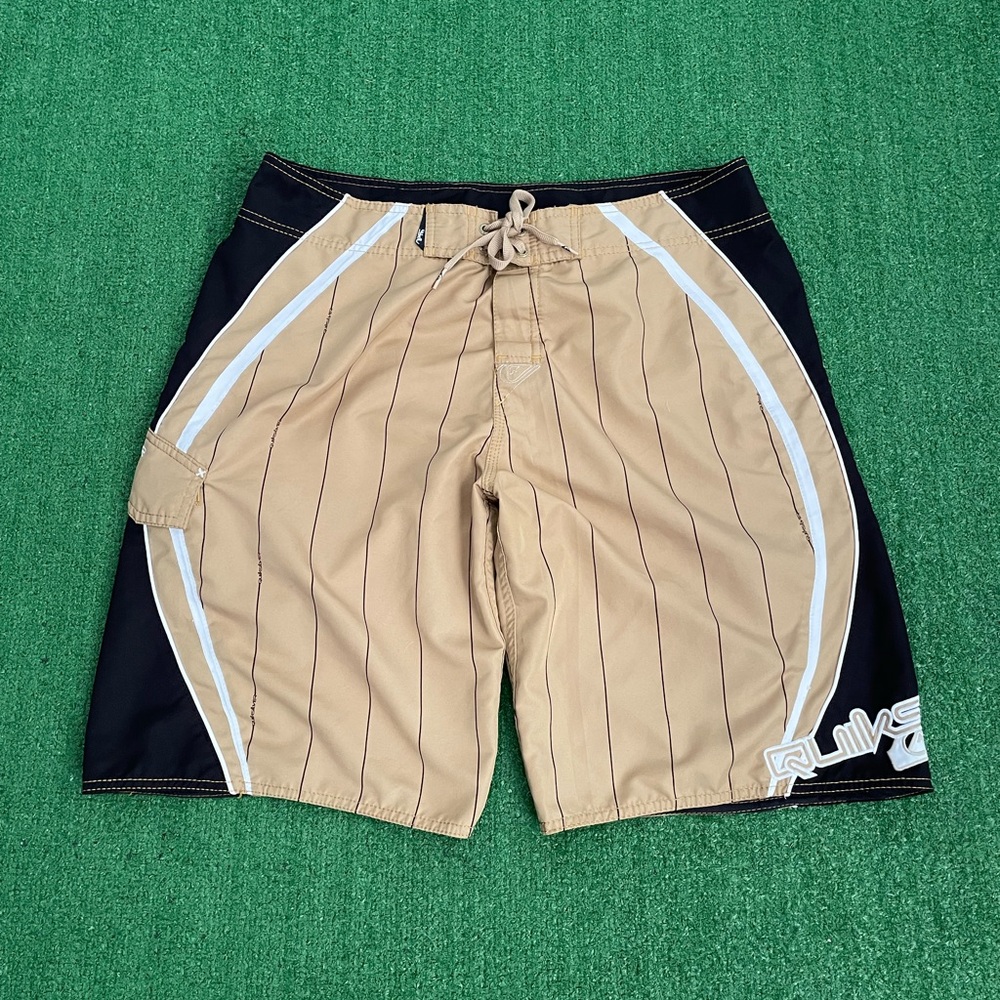 Vintage Y2K Quiksilver Board Shorts Size 35